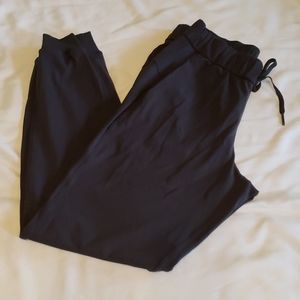Lululemon On The Fly Jogger 28" Luxtreme